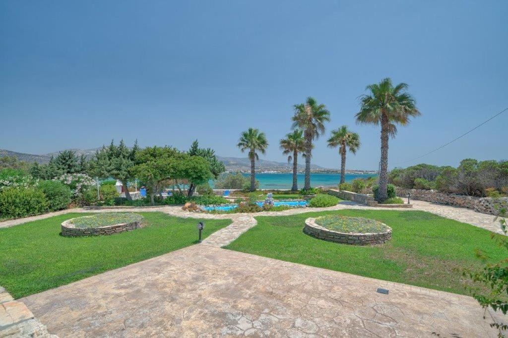 Marinatou Suites Antiparos Town Exterior foto