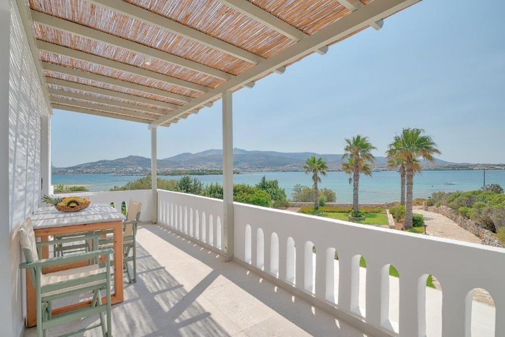 Marinatou Suites Antiparos Town Exterior foto